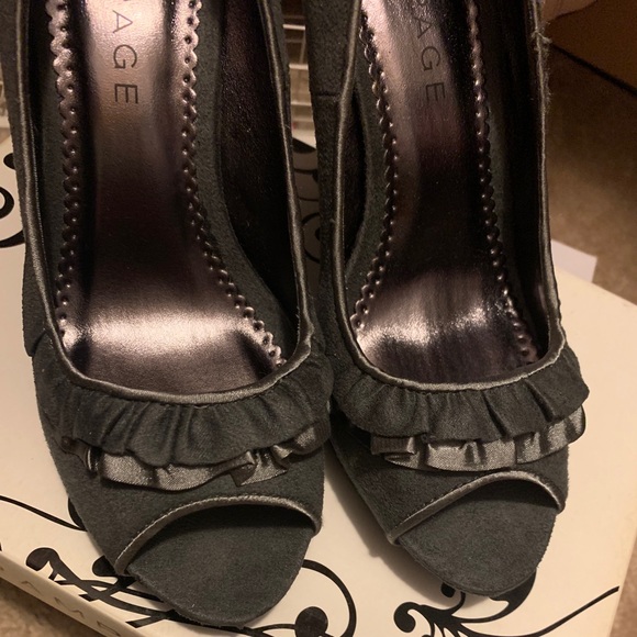 Peep toe stilettos - Picture 2 of 5